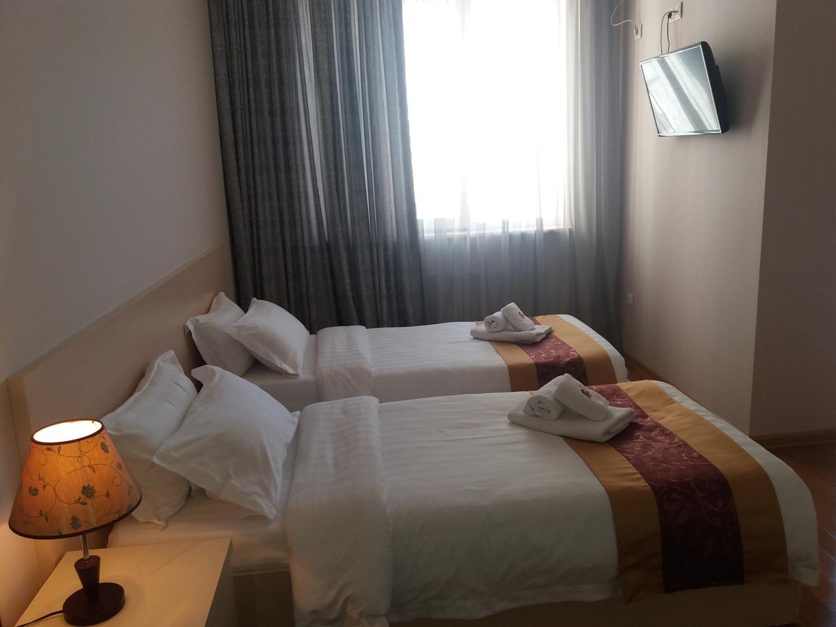 Hotel Aisi Batumi Exteriér fotografie