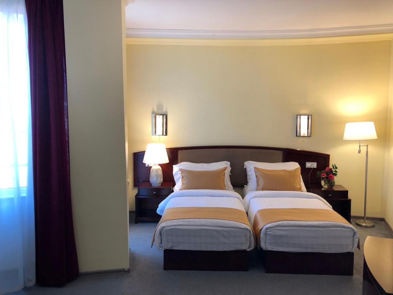 Hotel Aisi Batumi Exteriér fotografie